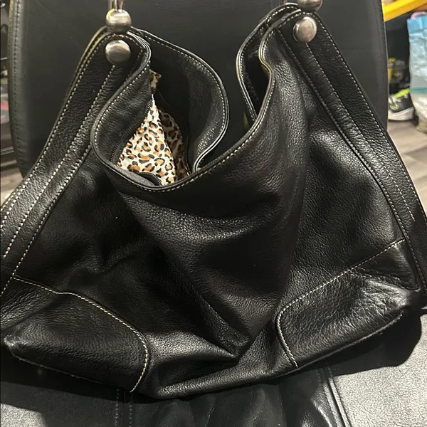 Celsius Black Genuine Leather Shoulder Bag - Image 13