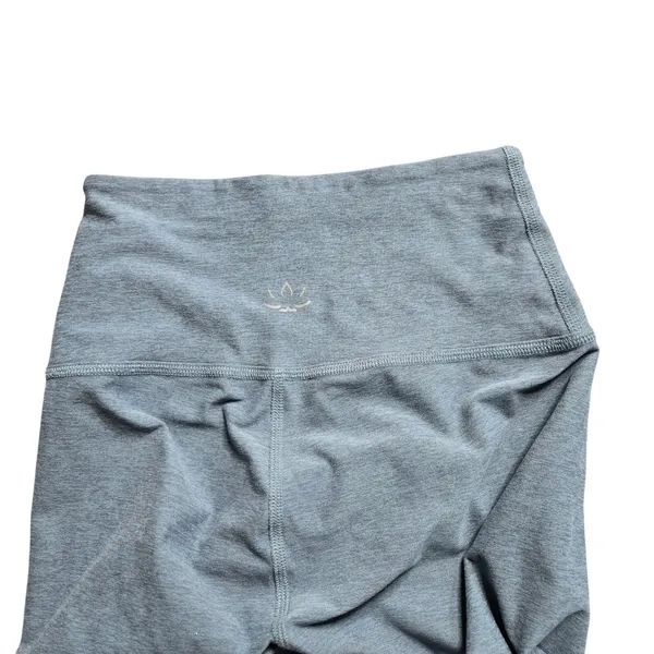Beyond Yoga Spacedye Capri Legging Size: S - Image 3