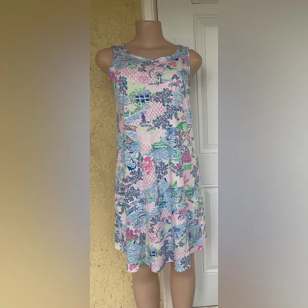Lilly Pulitzer Floral Print Dress with Gold Accents - Image 2