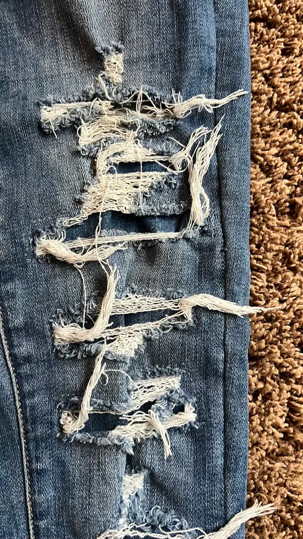 American Eagle Jeans - Image 7