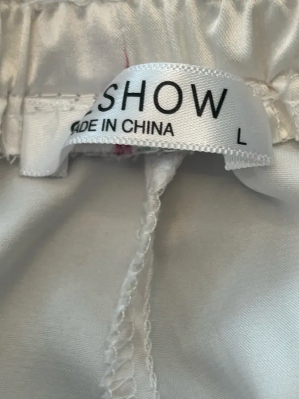 Sheshow Taylor Swift Pajamas Shorts Size L White Satin Eras Tour Loungewear EUC - Image 6