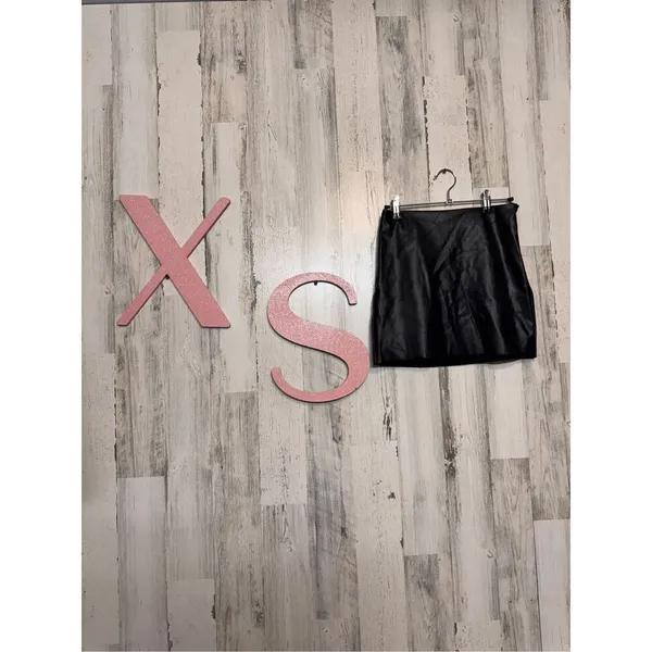 Forever 21 faux leather skirt size XS - Image 3