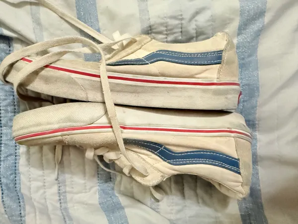Cream and blue Vans suede size 7.5 - Image 5