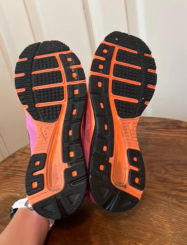 Nike Zoom Fly Running Shoes - Image 8