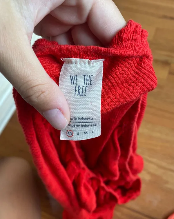 WORN ONCE  TOP - Image 4
