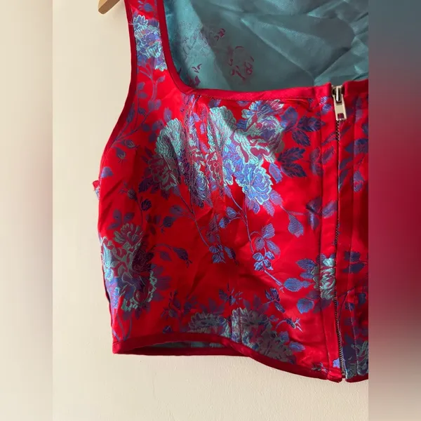 NWOT PrettyLittleThing Red and Blue‎ Satin Oriental Zip Front Corset Crop Top - Image 3