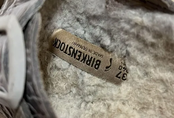 Birkenstock well worn size 37 sandals - Image 3