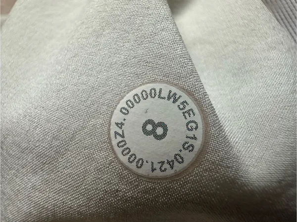 Lululemon Stretch Luxtreme High-Rise Jogger Natural Ivory W5EG1S size 8 - Image 3