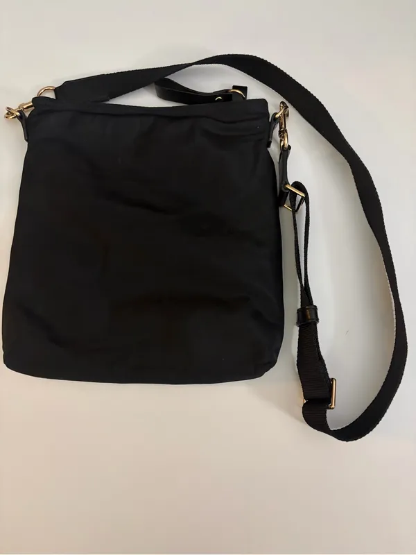 Tory Burch Tilda Nylon Swingpack Black - Image 8