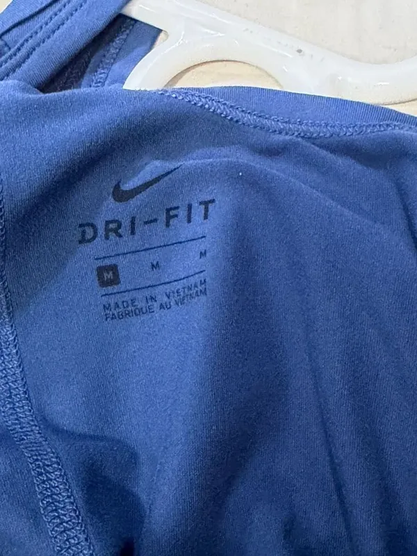 Nike Dri-FIT Women's Blue Racerback Athletic Tank Top Size M - Image 2