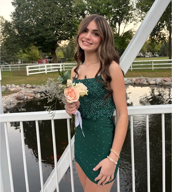 Green Homecoming dress Size 0 - Image 3