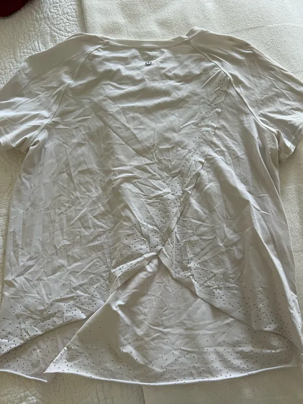 Lululemon white athletic top - Image 2