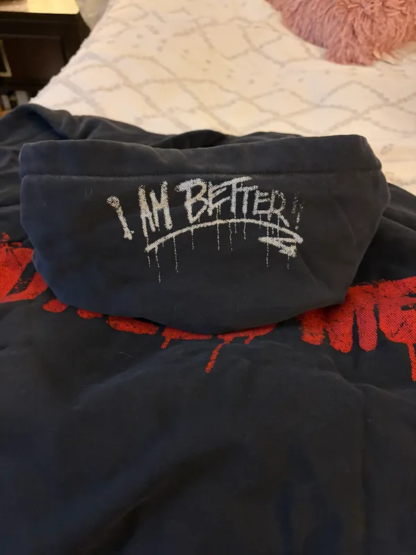 Youngla Hooodie Size XL - Image 4
