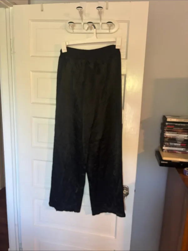 PJ Harlow long Black Jolie Sleep Pants - Image 3