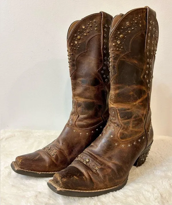 Ariat Womens Rhinestone Cowgirl Boots in Sassy Brown Size 7 - Image 2