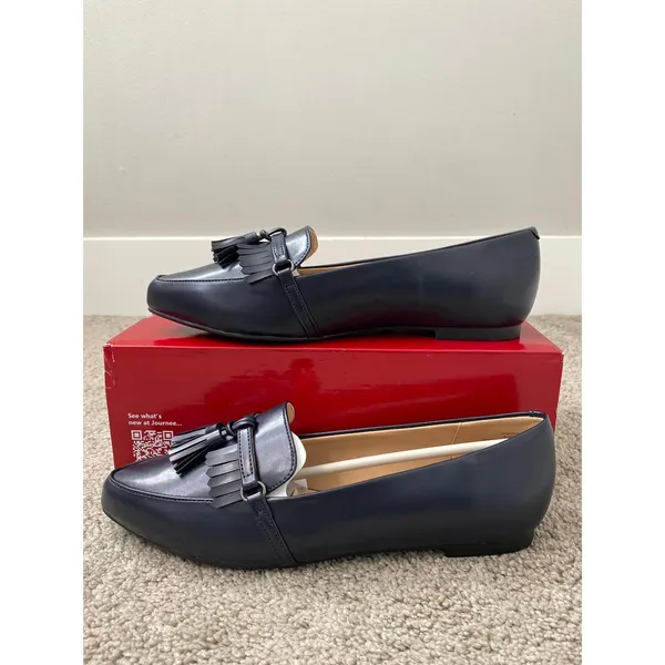 New Journee Jannah Loafter with Tassle Navy Size 7 WD - Image 2