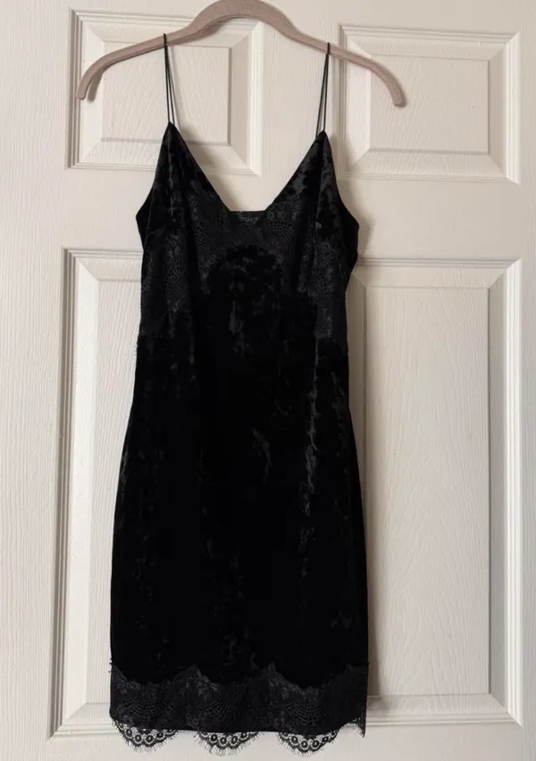 TOPSHOP Black Velvet Slip Dress / v-neck mini dress with black lace - Image 3