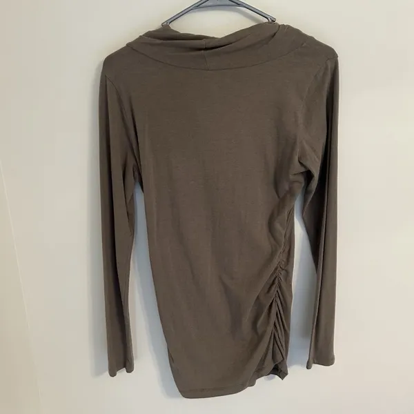 Cabi Lola Tee Brown Cowl Neck Ruched Long Sleeve Medium feminine flattering - Image 6