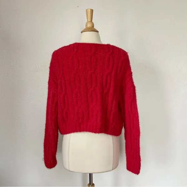 Solid Red Cable Knit V-Neck Cropped Sweater - Image 6