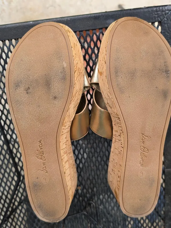Sam Edelman Remini Platform Wedge Metallic Gold Sandal SZ 9 - Image 9