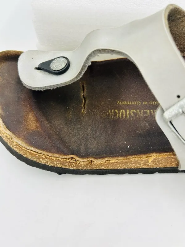 Birkenstock Gizeh Silver Metallic Thong Sandals Womens EUR 39 US 8-8.5 Regular - Image 7