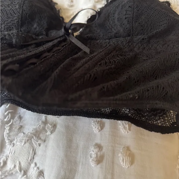 Gilly Hicks Black Lace Bralette Corset Top - Image 3