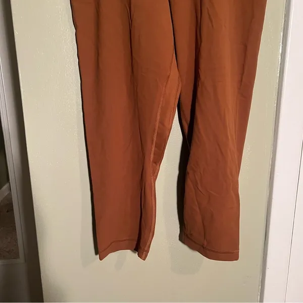 Lululemon Women's Size 14 Align High-Rise Crop 21" Copper Brown Tight Pant - Image 5