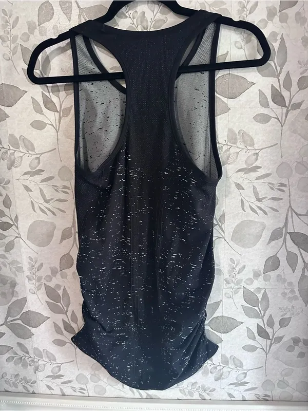 Athleta Black SpeedlightPerformance Racerback Tank Medium - Image 3