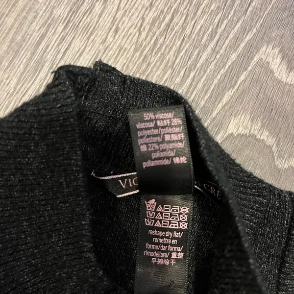 Victoria’s Secret Gray Pullover Sweater Vest Size L - Image 6