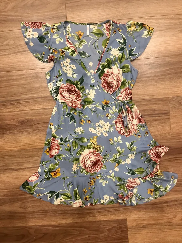 Xhilaration Blue Floral Wrap Mini Dress Size Large - Image 3