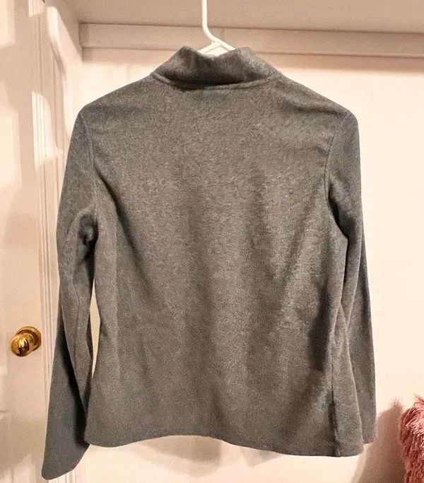The North Face Quarter Zip Gray Pullover - Image 2