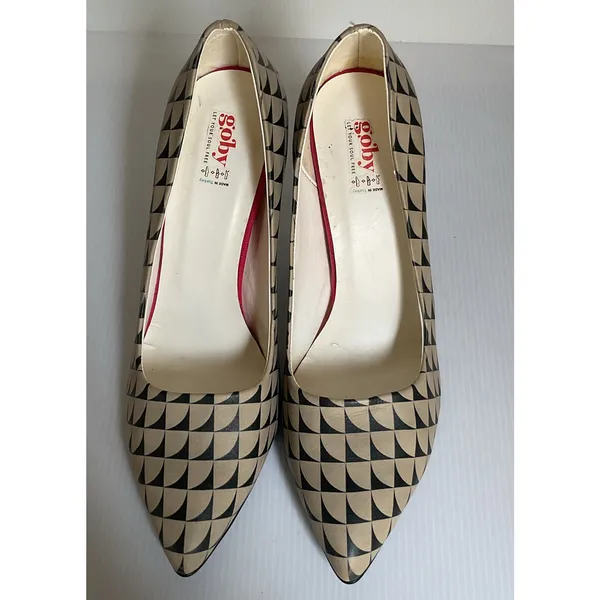 Geometric Print Pointed Toe Heels Women’s 9.5 Black Beige Statement Art Pumps - Image 7