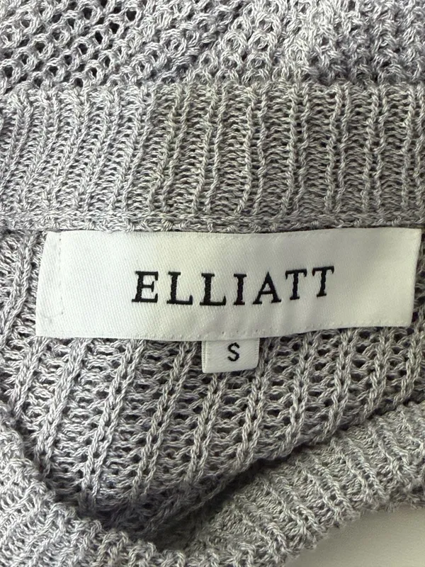 Elliatt Womens Grey Knit Long Bell Sleeve Sweater - Image 3