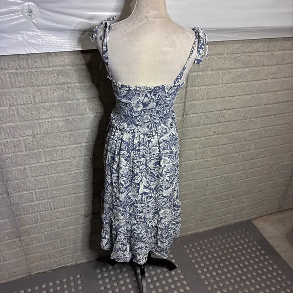 Patrons of Peace Blue White Floral Smocked Tie Strap Midi Dress Small J2020F58 - Image 4