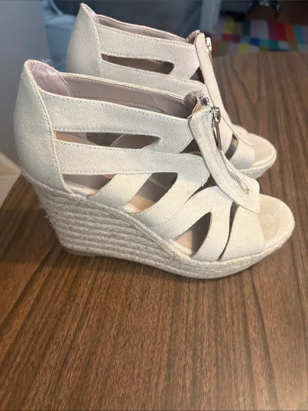 Beige Canvas Size 8 Espadrille Wedge Sandals Merona - Image 2