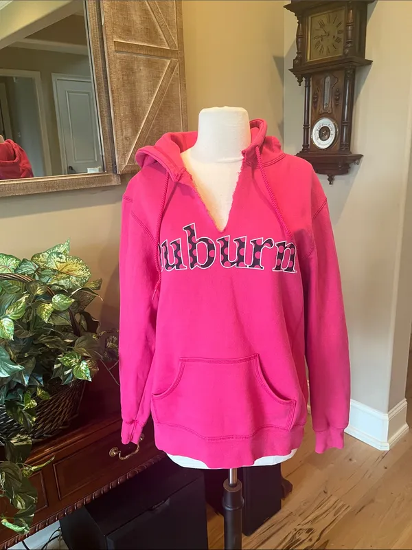 Auburn Pink Pullover Hoodie Size L - Image 2
