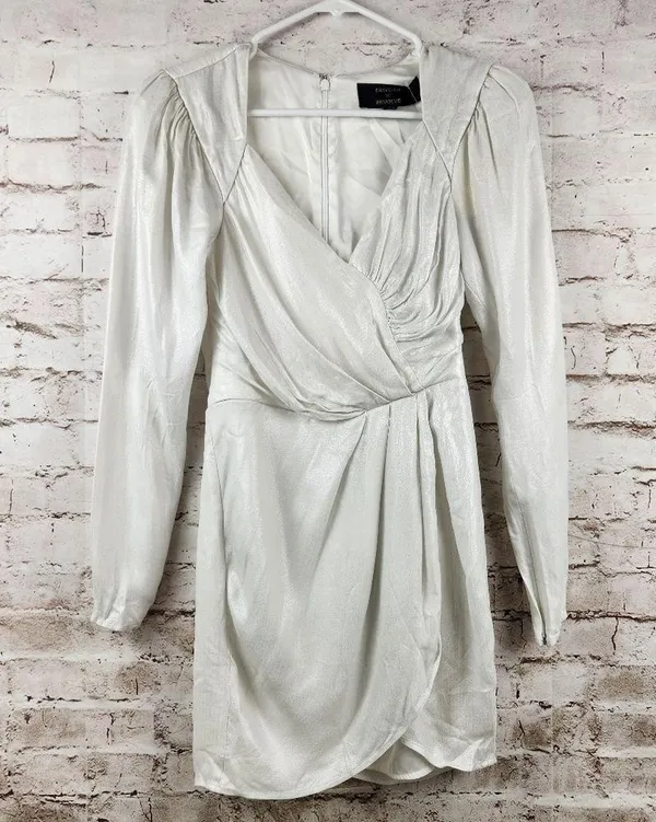 Revolve DUNDAS x Harlow Mini Dress in Metallic Ivory XS *No Brooch* - Image 3