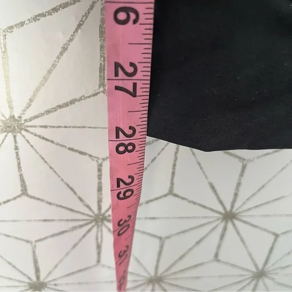 On Running Paneled Black Windbreaker Jogger Pant Size XS - Image 4