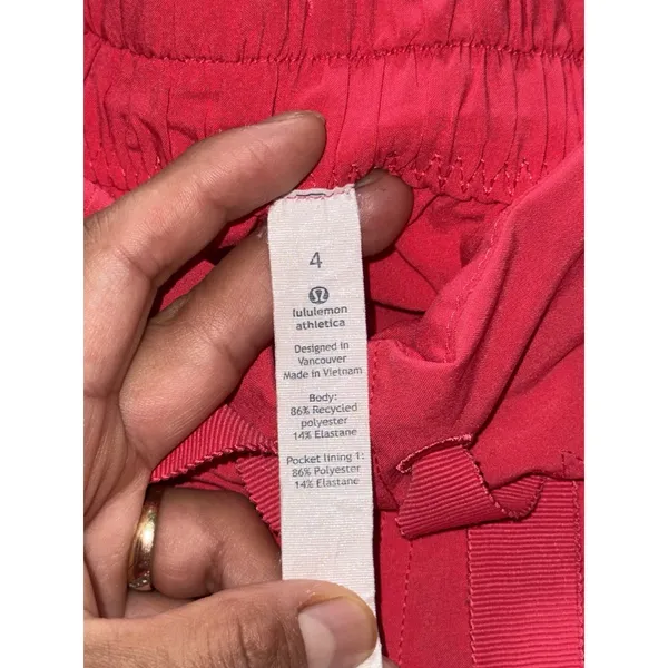 LULULEMON Spring Break Away Breakaway Shorts II Boom Juice Size 4 - Image 3