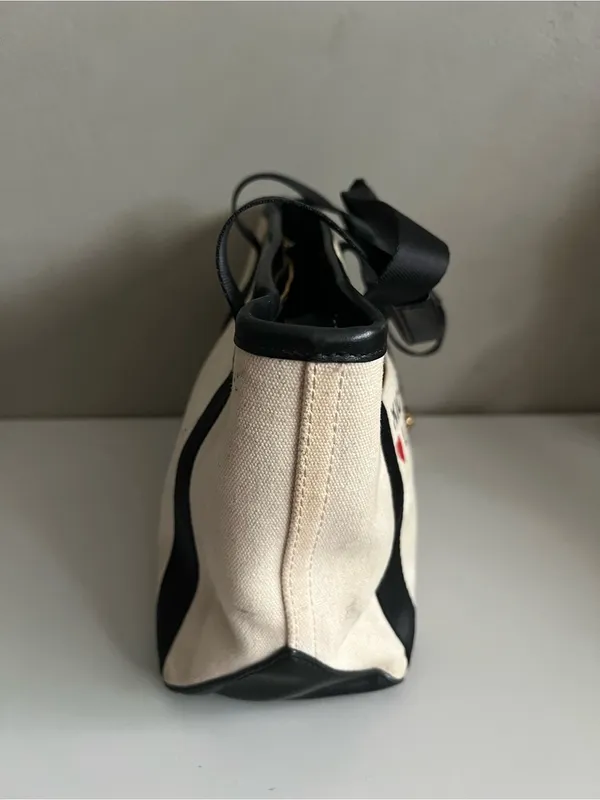 Michael Kors Small Off White Canvas Los Angeles Heart Tote Bag Black Trim Rare - Image 5