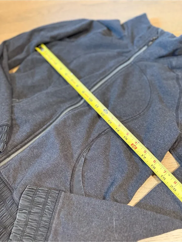 Lululemon Blissed Out Grey Scuba Jacket Size Small to Medium - Image 5