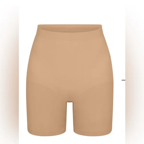 SKIMS Seamless Sculpt‎ Mid Thigh Shorts Size S NWOT | High Waist Shapewear - Image 2