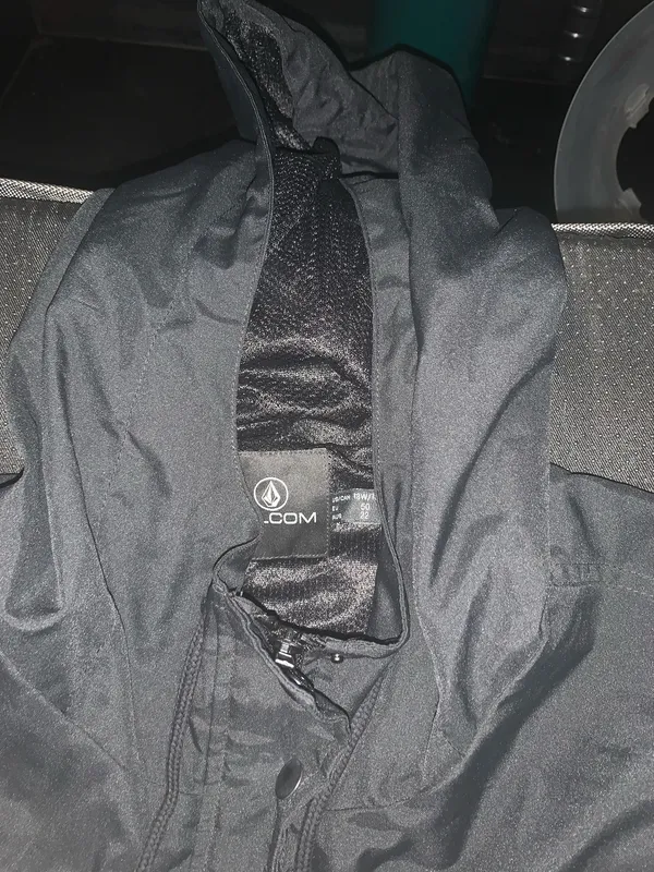 Volcom jacket - Image 2