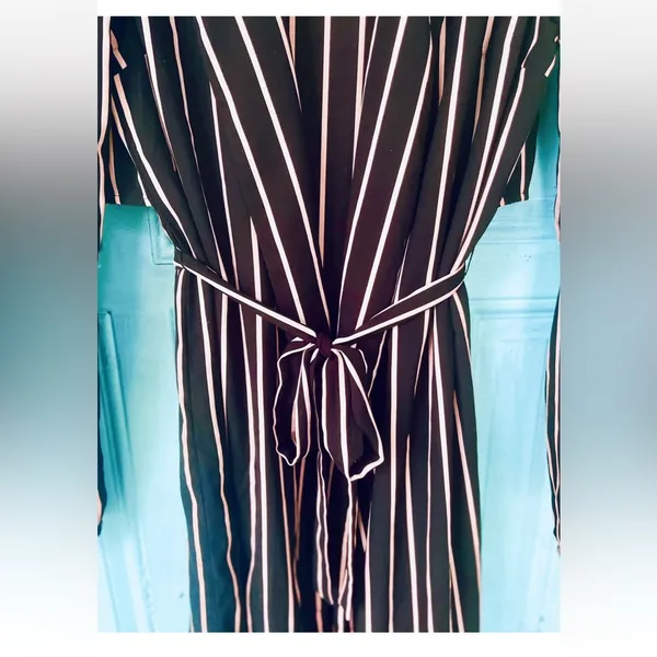 Black & Pink Striped Long Robe Sz Med Forever 21 Jacket Matching Belt Versatile - Image 3