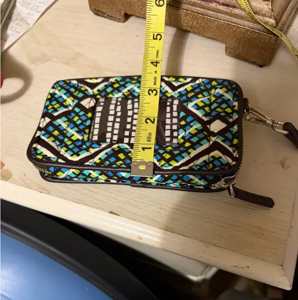 Vera Bradley Smartphone Wristlet - Image 6