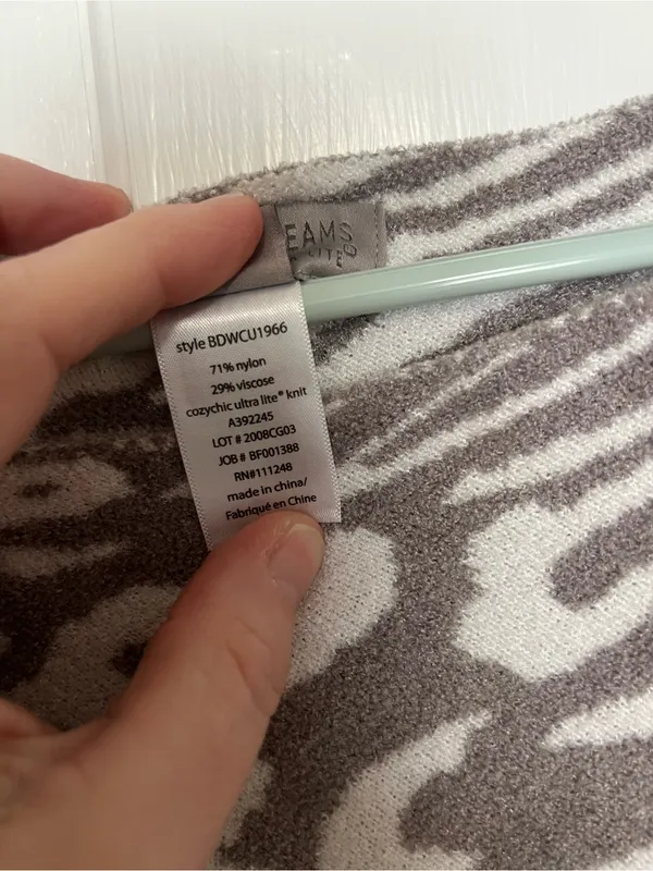 Barefoot Dreams Gray and Cream Animal-Print Poncho - Image 4