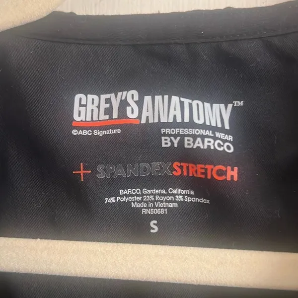 ✨Grey's Anatomy Medical Black Sz Small Top✨ - Image 10