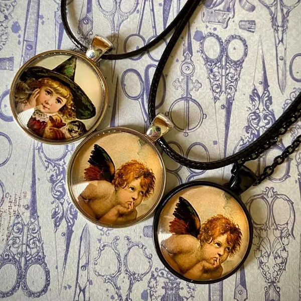 Handmade aesthetic Kawaii vintage goth angel/ cherub Unisex necklace👼 - Image 4