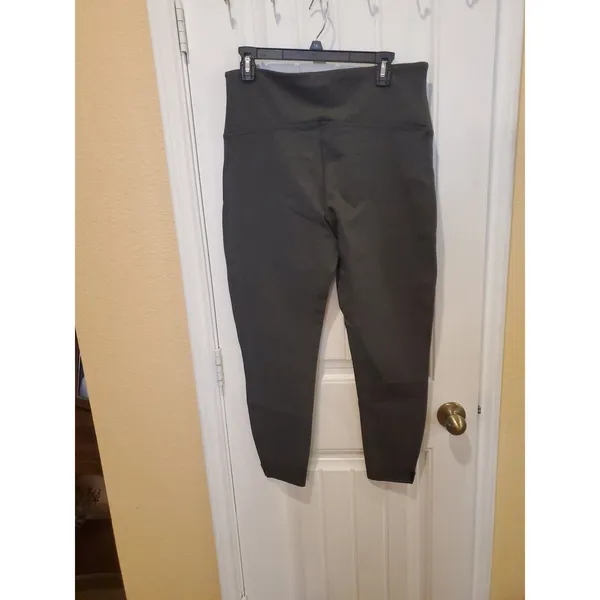 NWT Spanx stretch fit cropped leggings size XL - Image 12