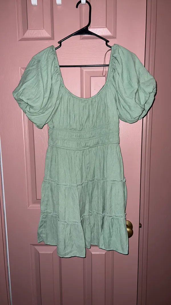 Green Short Dress With Sleeves Size M - Image 2